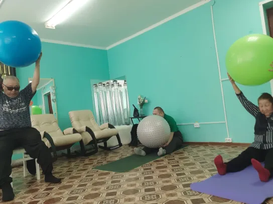 Занятия для граждан пожилого возраста и инвалидов